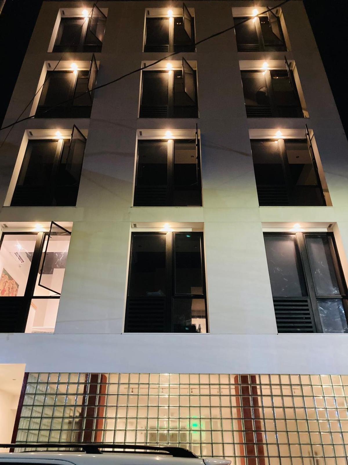 Cayco House By Hotel Durban Макати Экстерьер фото
